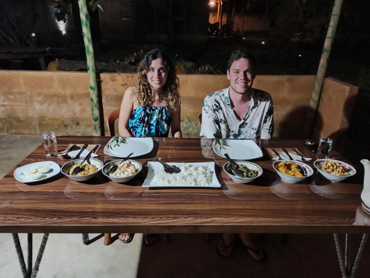 Clay House Hotel Udawalawe Buitenkant foto